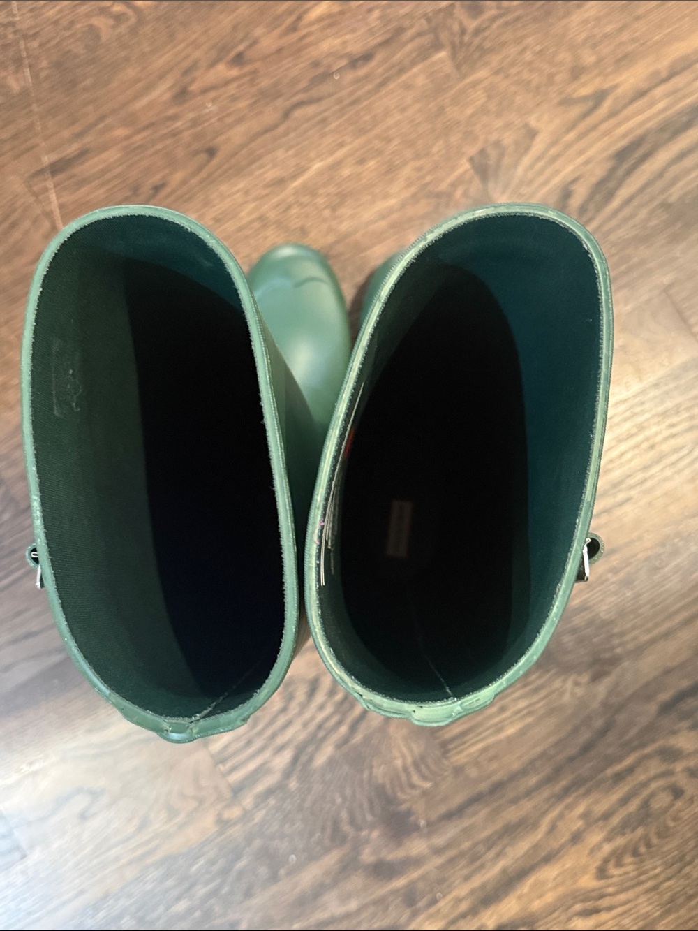 Hunter Women's Tall Gloss Rain Boots - Green - Picture 5 of 6